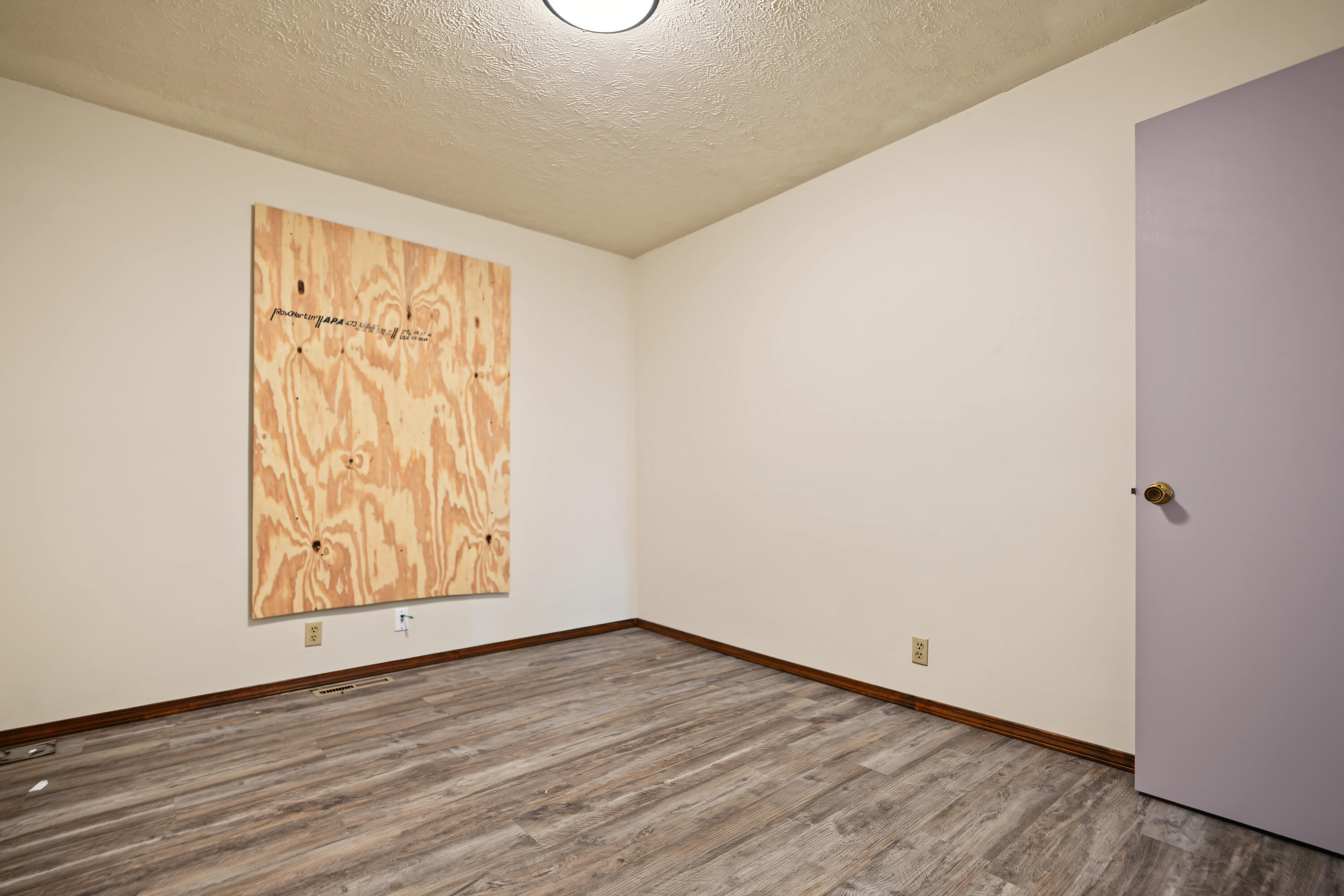 2970 West Roxbury Street A & B Property Photo 20
