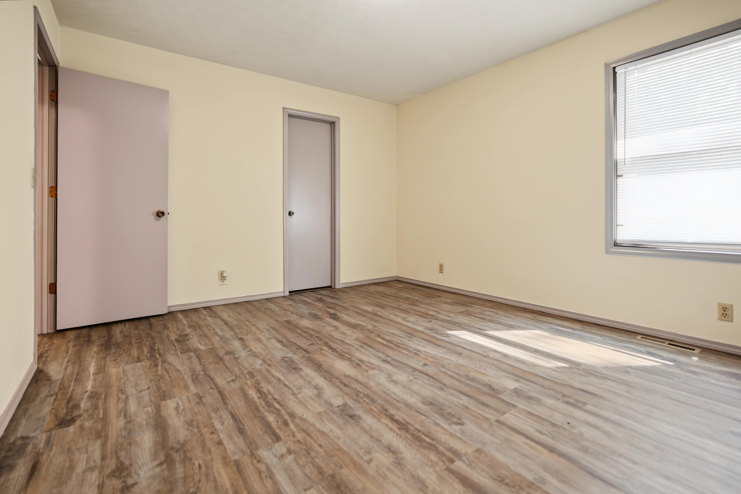 2970 West Roxbury Street A & B Property Photo 24