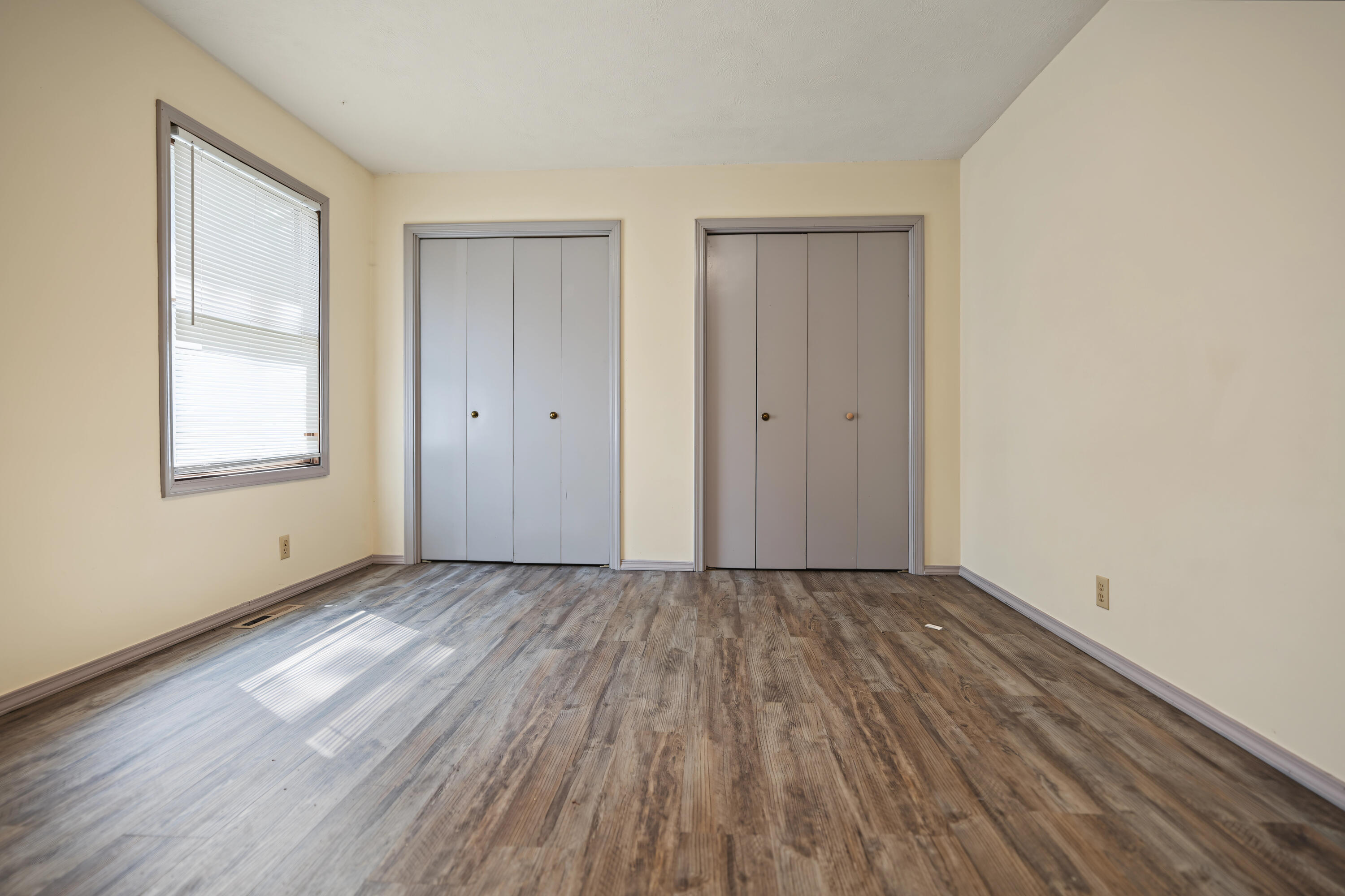 2970 West Roxbury Street A & B Property Photo 27