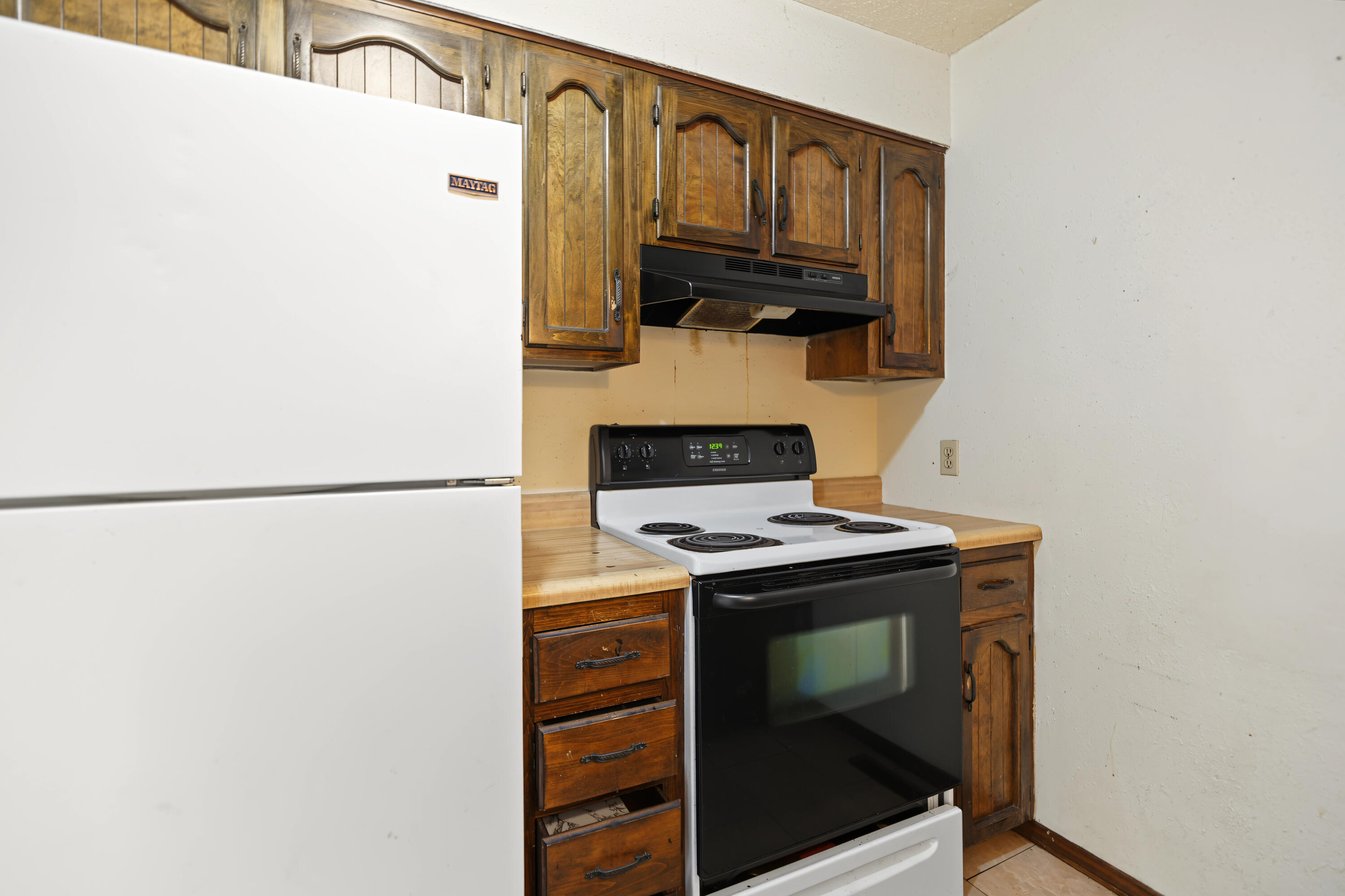 2970 West Roxbury Street A & B Property Photo 43