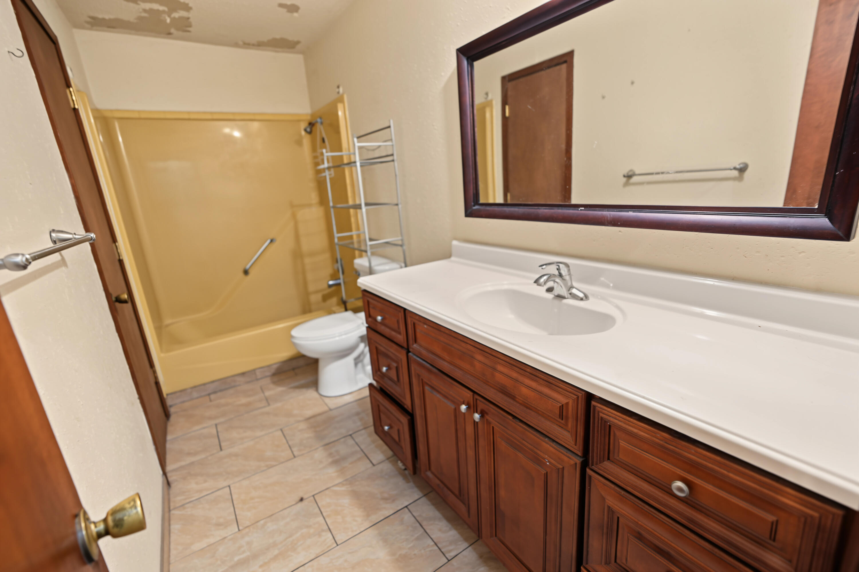 2970 West Roxbury Street A & B Property Photo 50