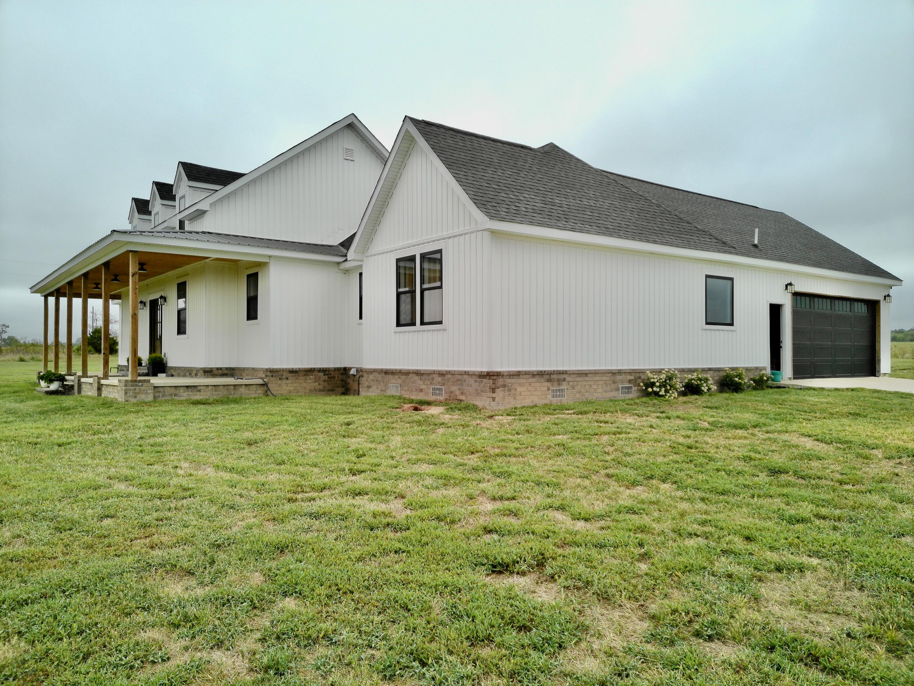 6139 Highway Dd Property Photo 2