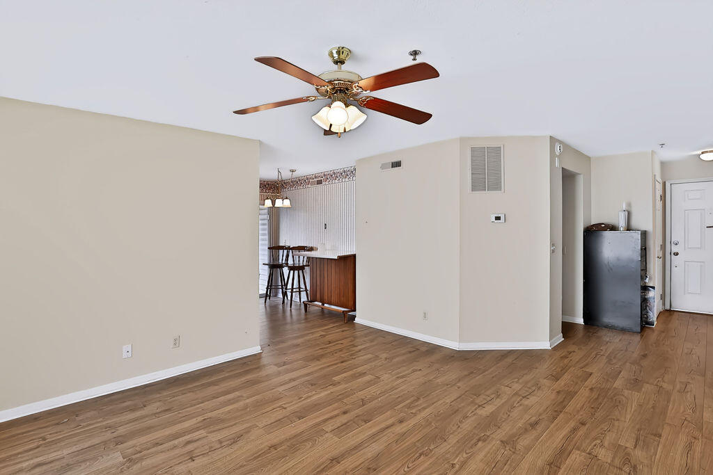 143 Vixen Circle Apt H Property Photo 5
