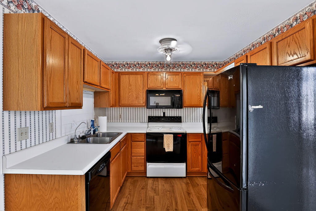 143 Vixen Circle Apt H Property Photo 6