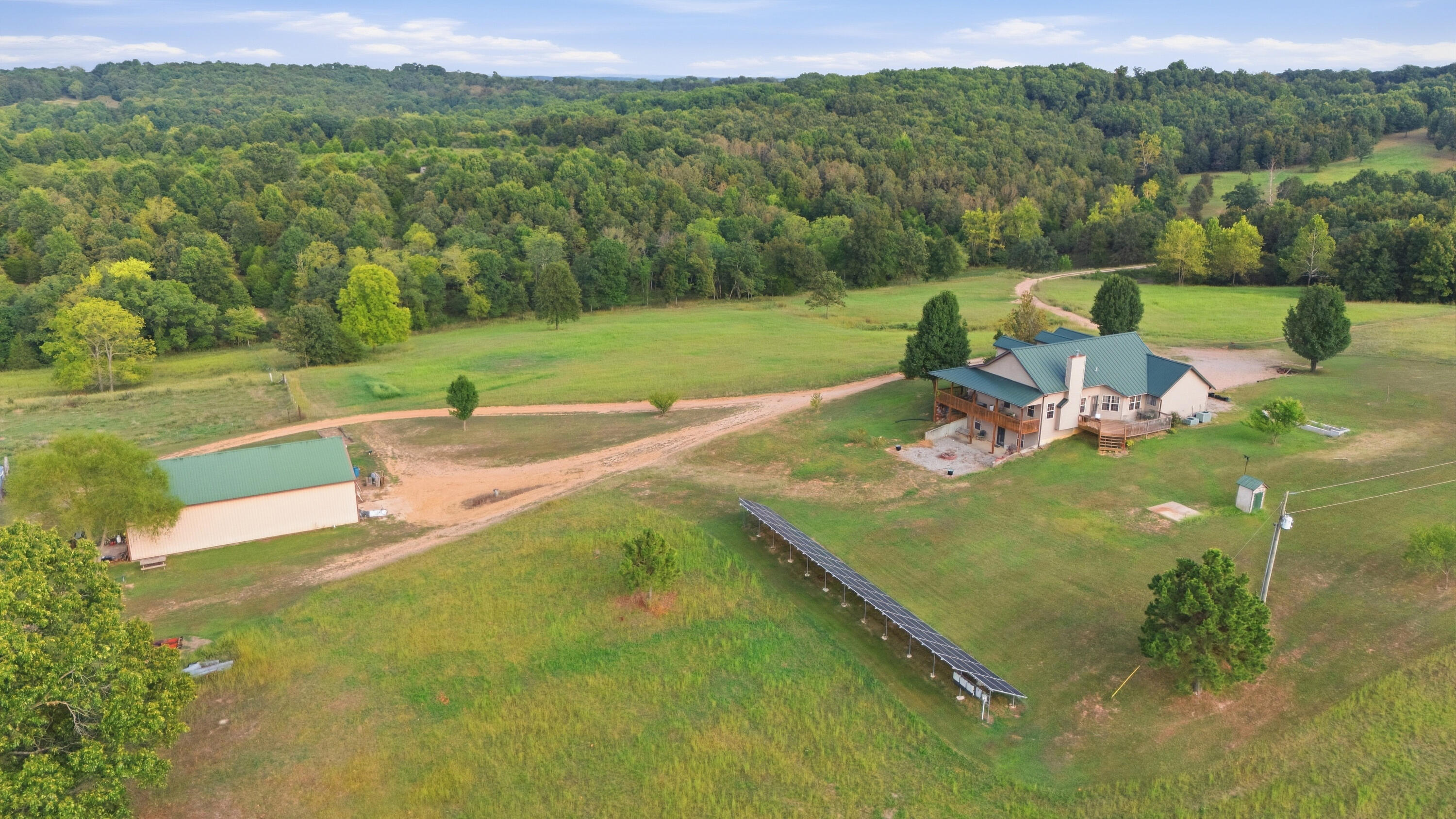 977 South Highway 137 Property Photo 16