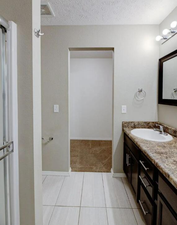 1702 North Hoover Drive Property Photo 10