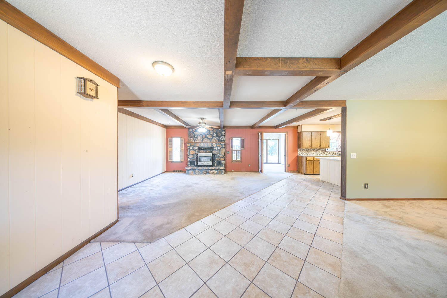 2814 Laurie Drive Property Photo 3