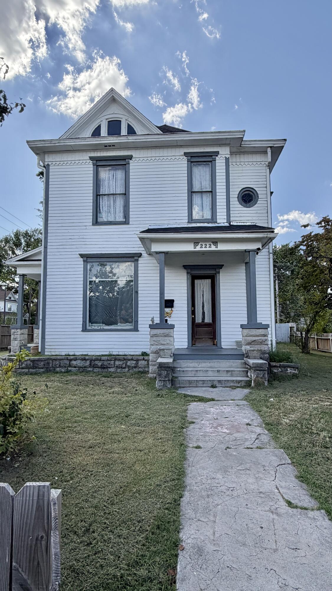 222 South Webb Street Property Photo 1