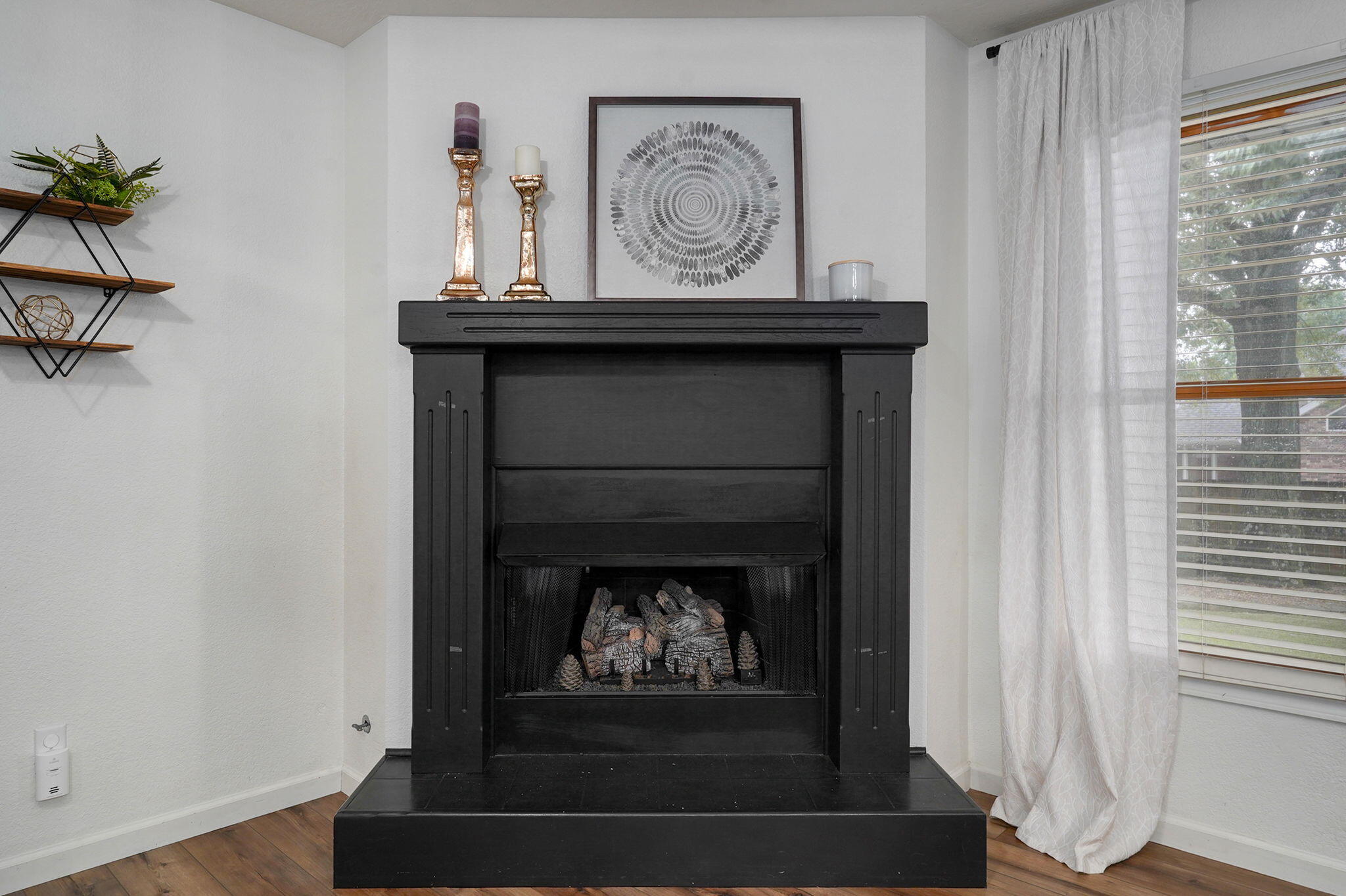 4571 South Park Avenue Property Photo 16