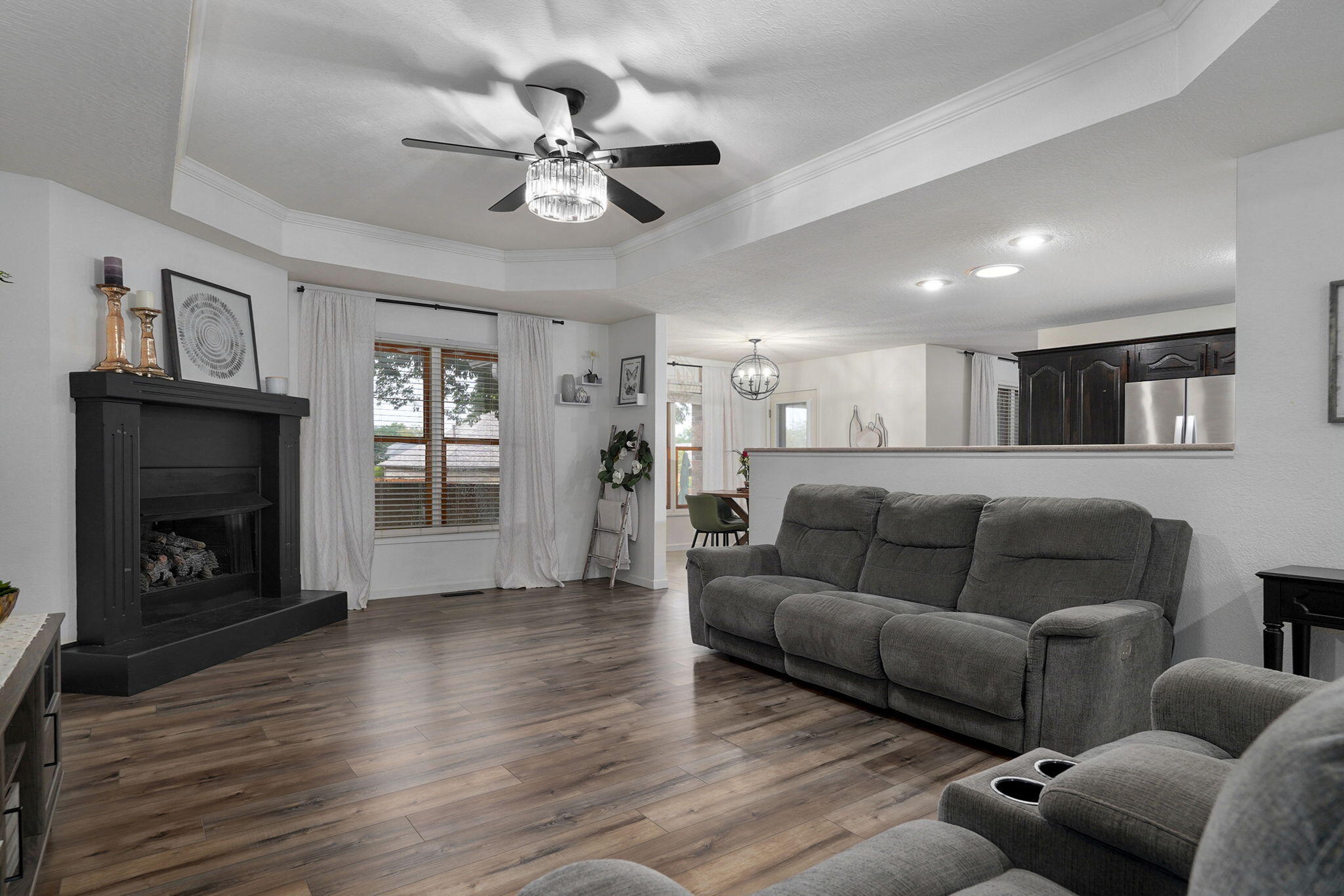 4571 South Park Avenue Property Photo 17