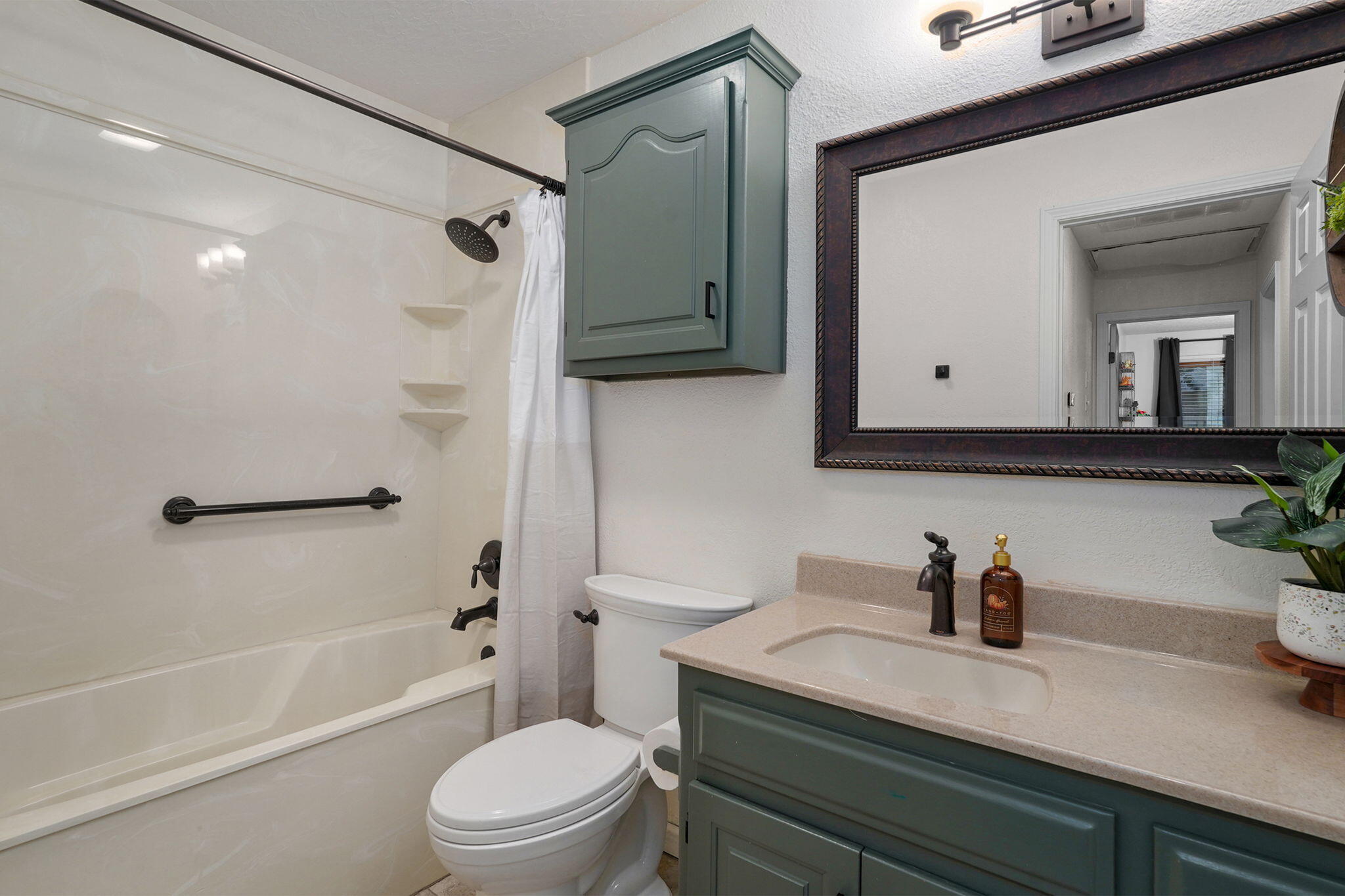 4571 South Park Avenue Property Photo 26