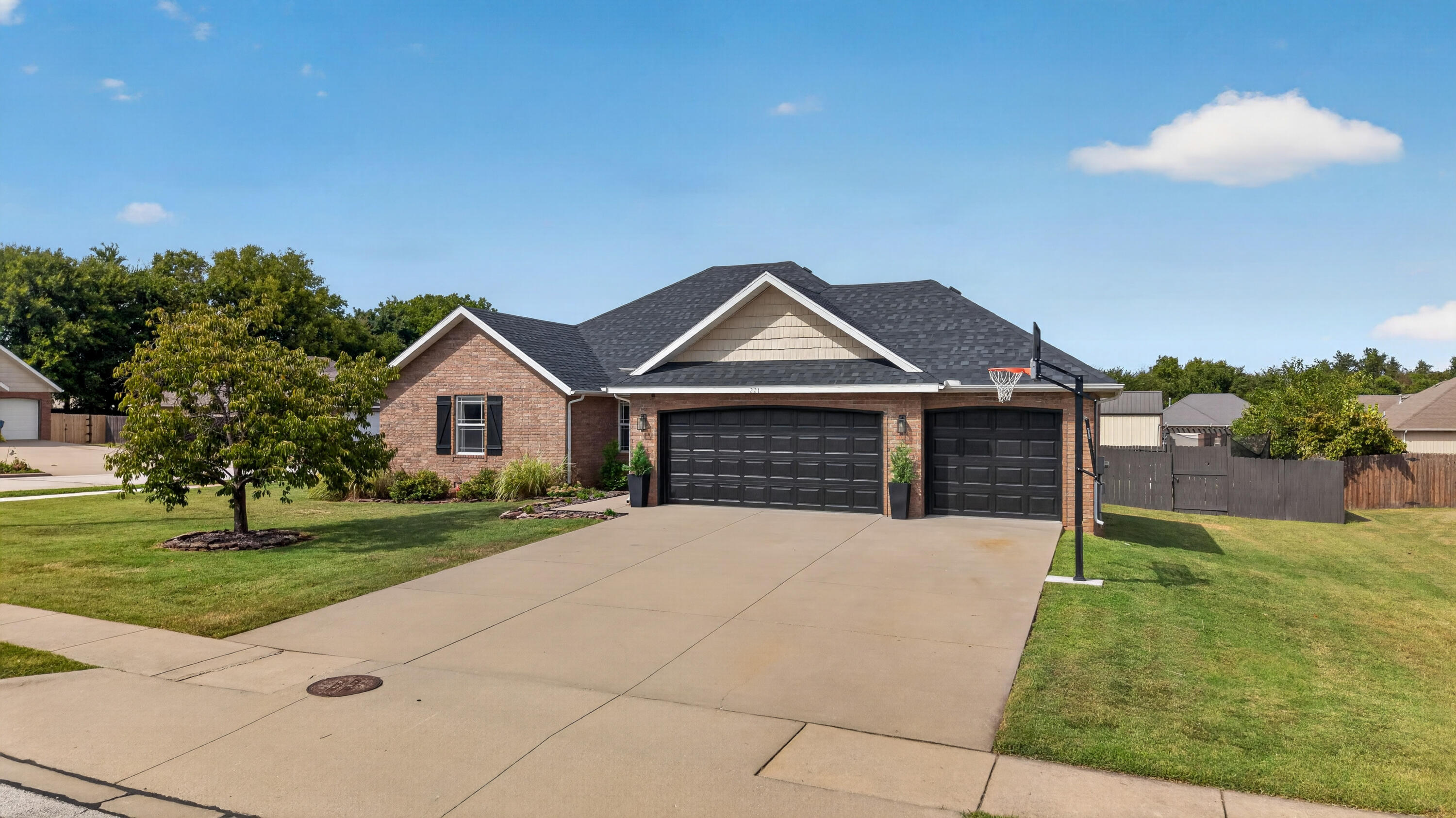 221 Pheasant Property Photo 1
