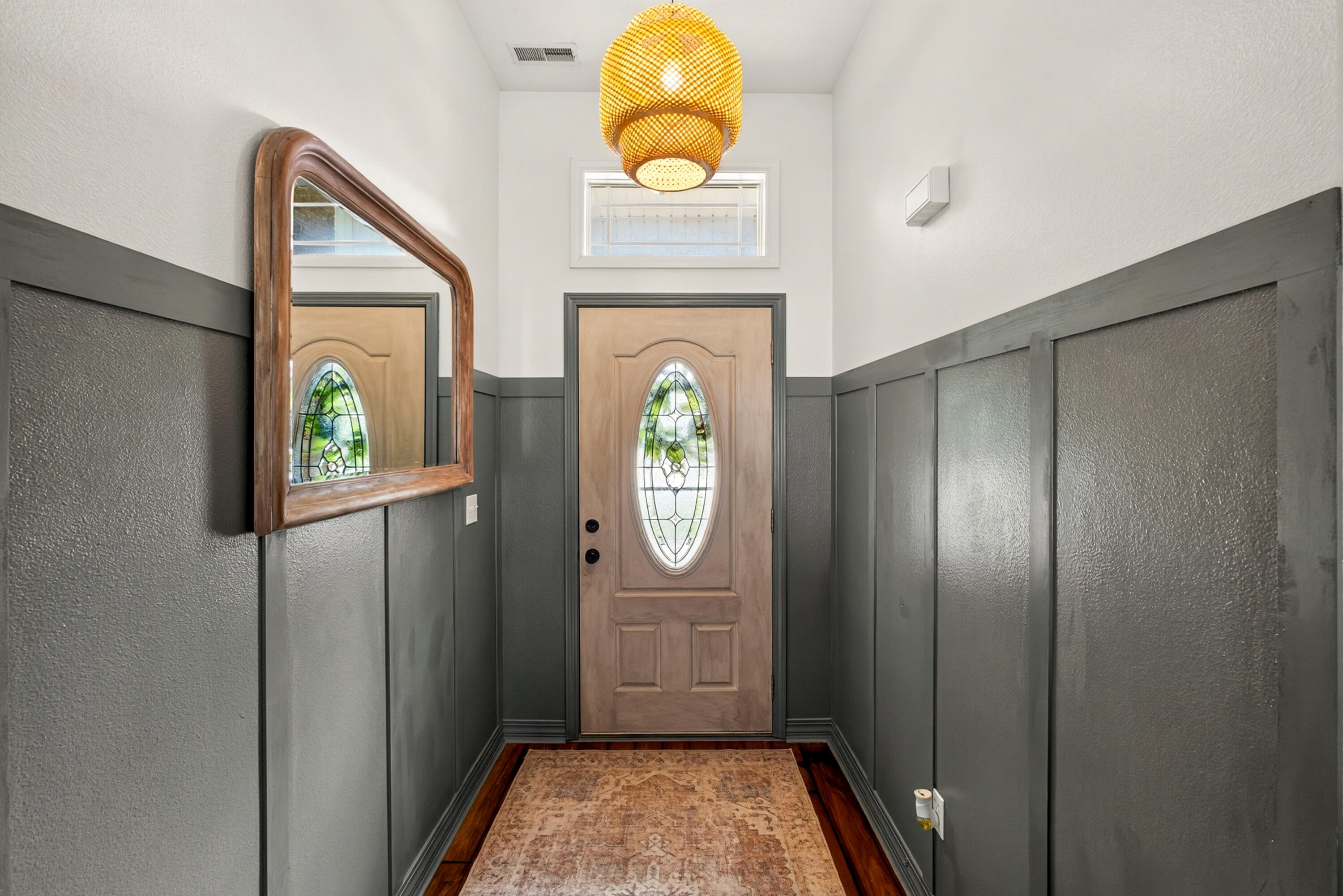 221 Pheasant Property Photo 4