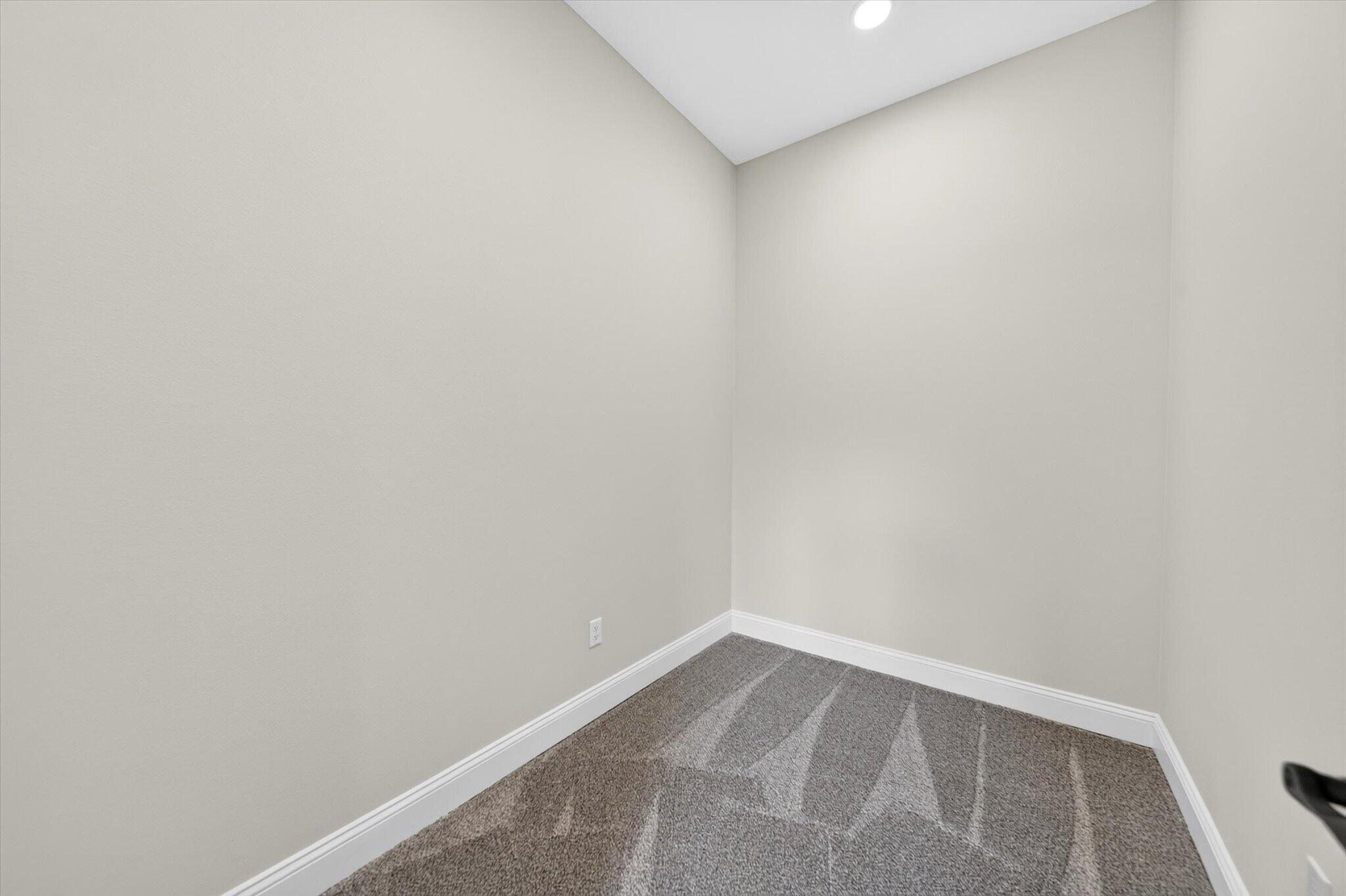 1018 West Jackson Street Property Photo 25