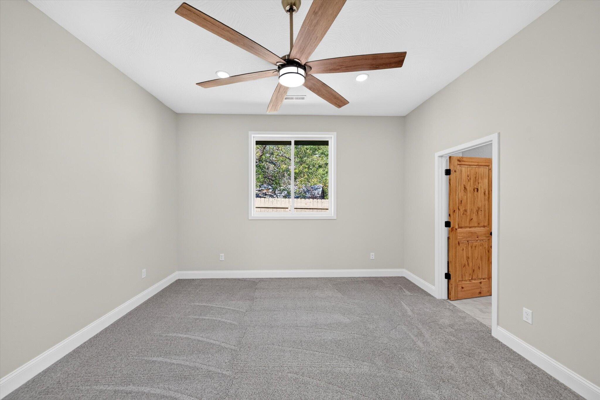 1018 West Jackson Street Property Photo 28