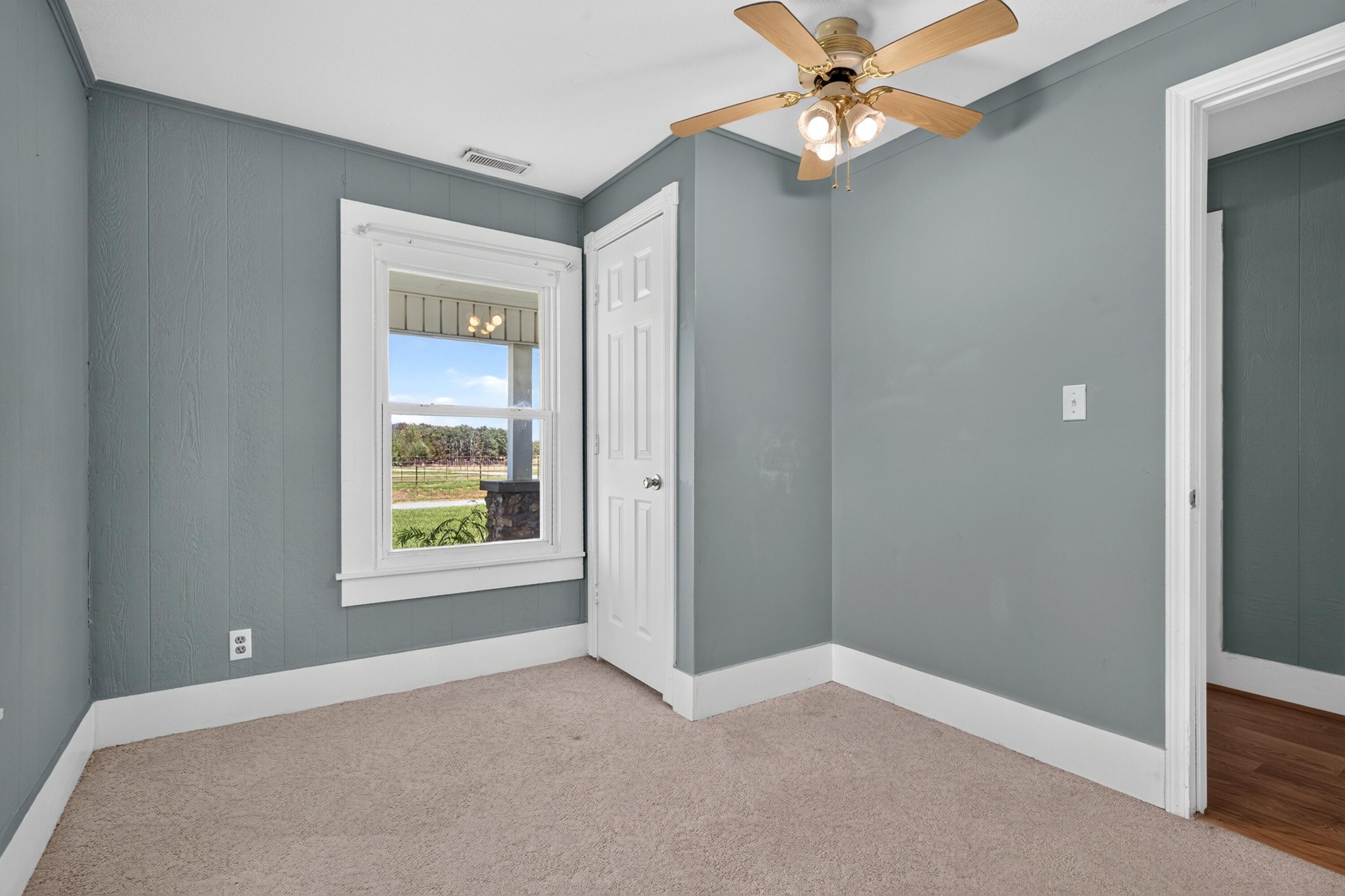 4956 East 800 Road Property Photo 32