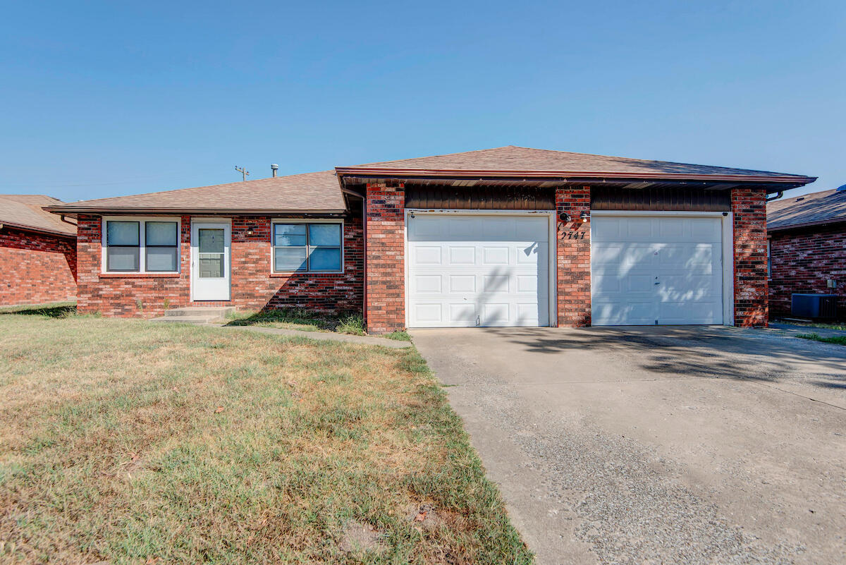 2747 East Mcdaniel Street A & B Property Photo 1