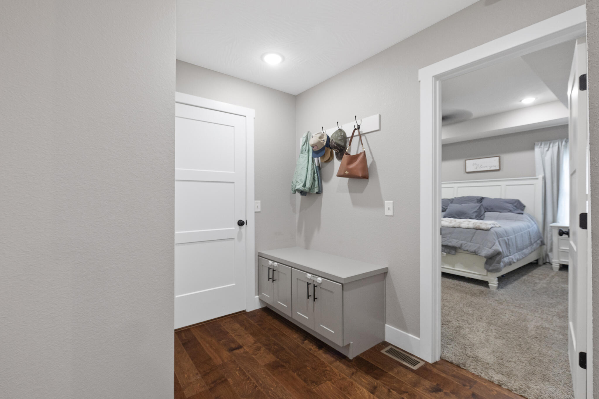 393 East Lombardy Drive Property Photo 17