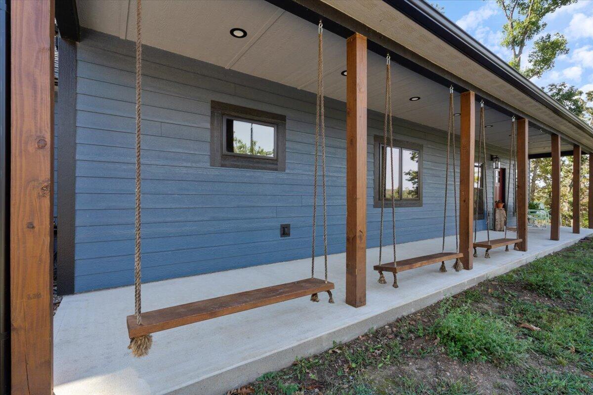 702 South Kings Highway Property Photo 6