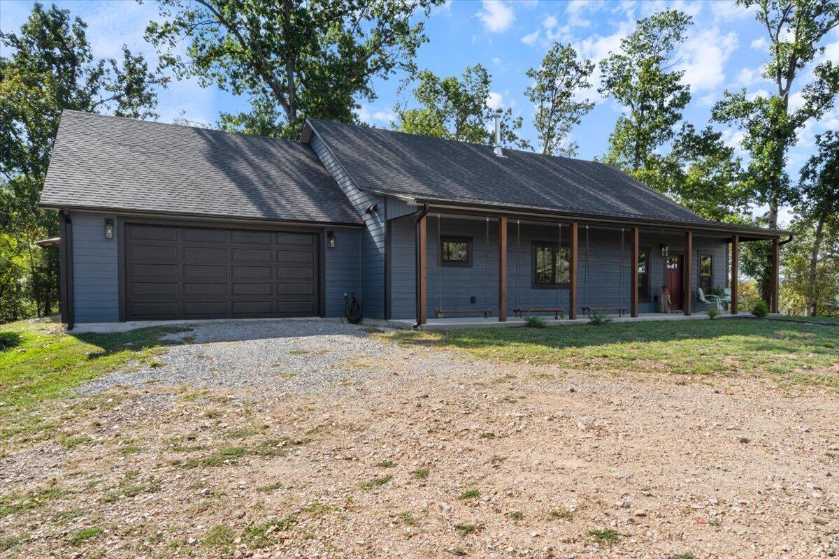 702 South Kings Highway Property Photo 8