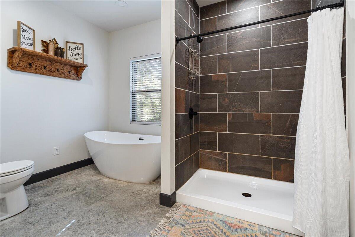702 South Kings Highway Property Photo 29