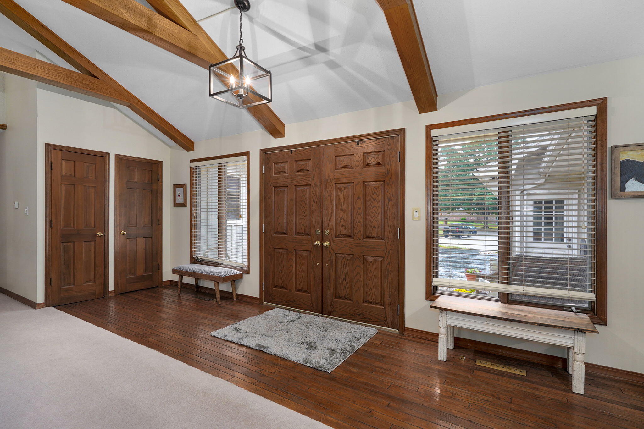 3305 Olympic Circle Property Photo 10