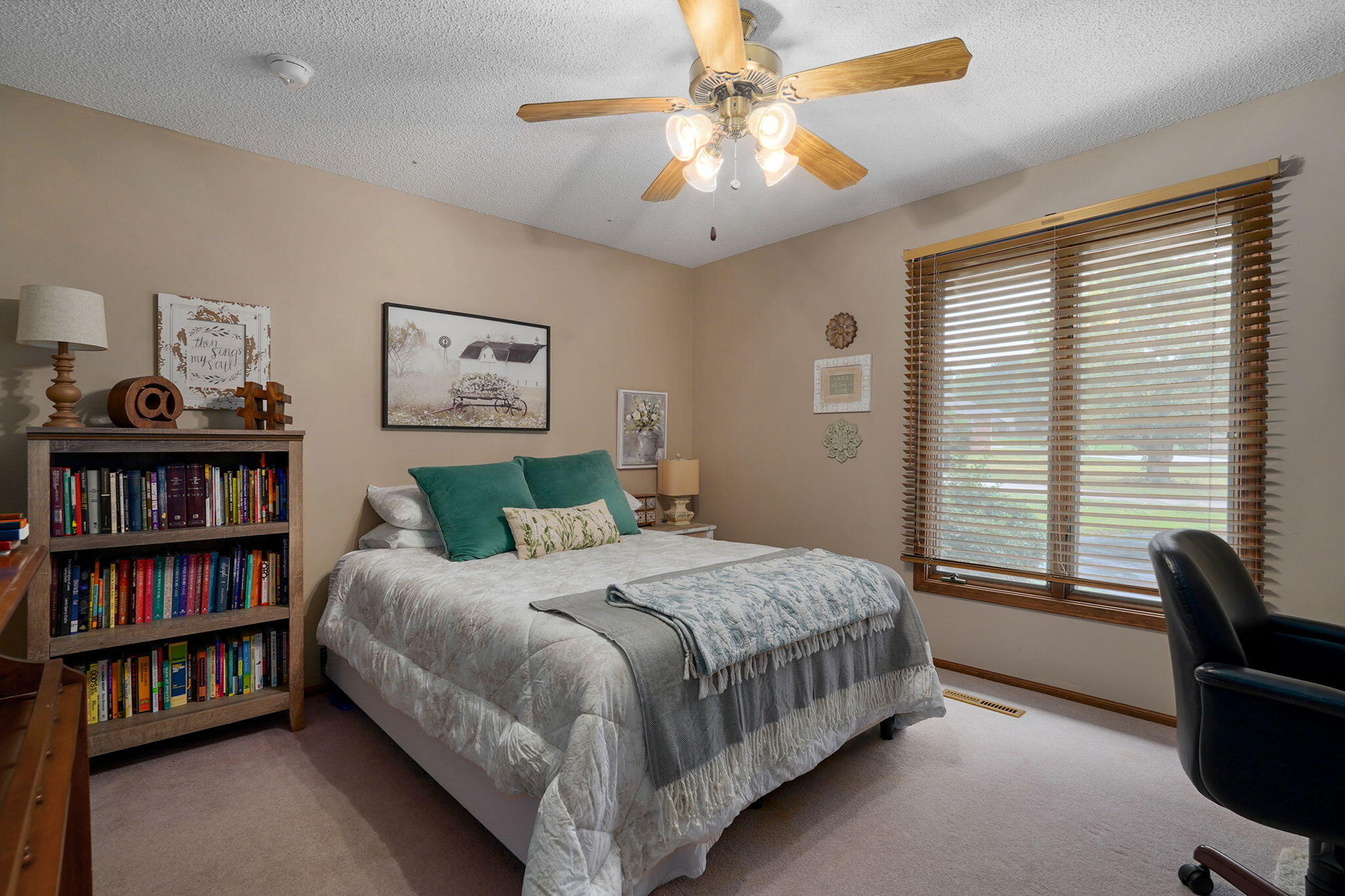 3305 Olympic Circle Property Photo 27