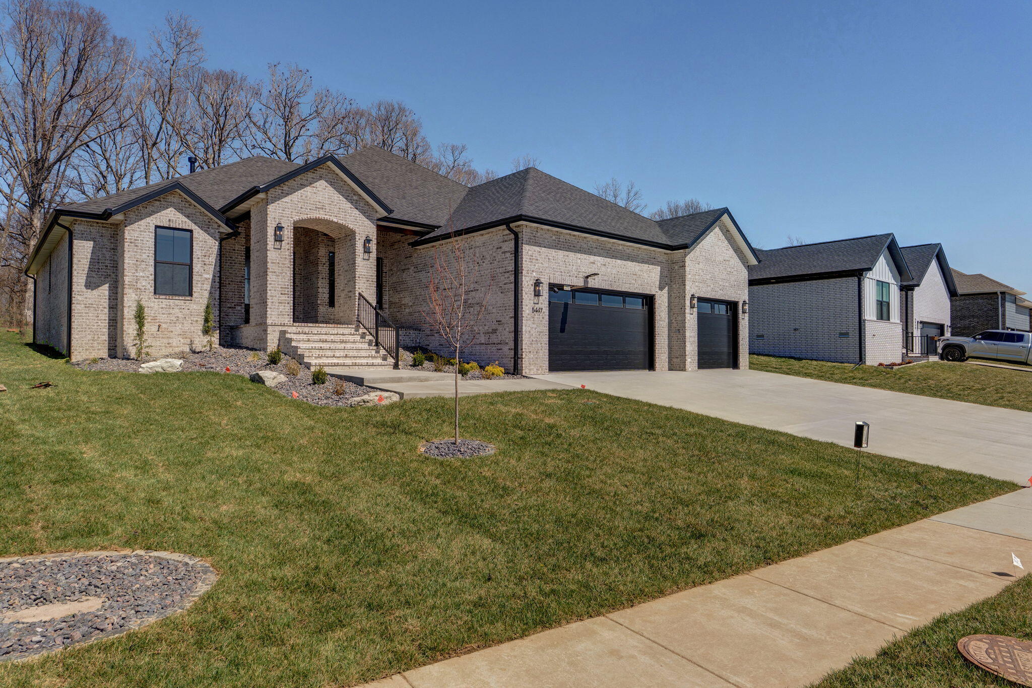 5447 East Wild Horse Drive Property Photo 3