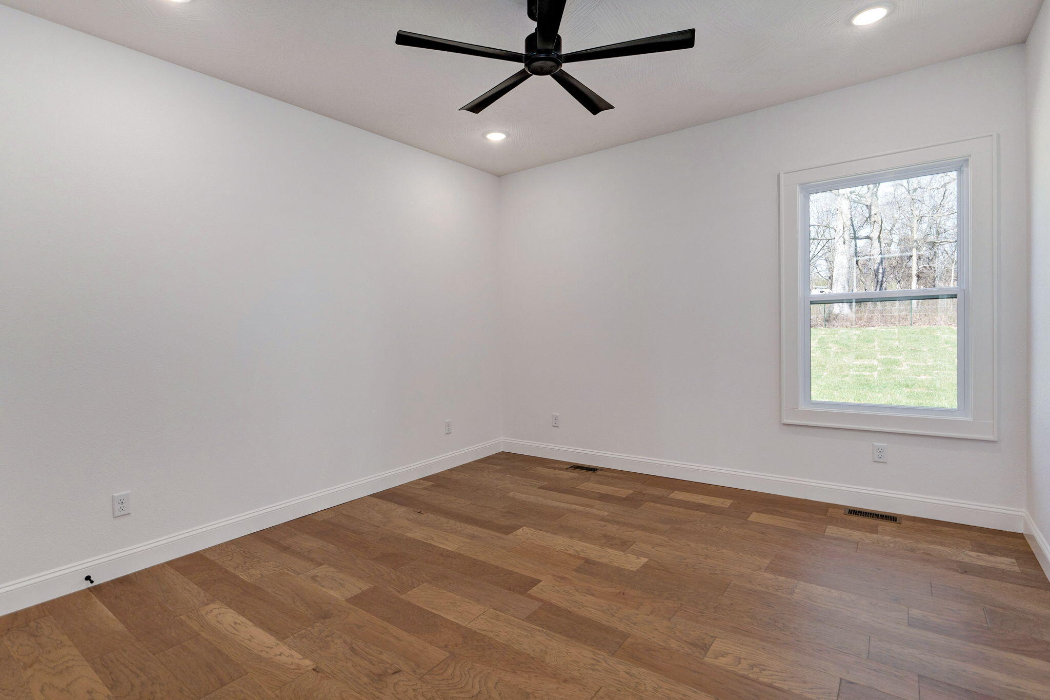 5447 East Wild Horse Drive Property Photo 35