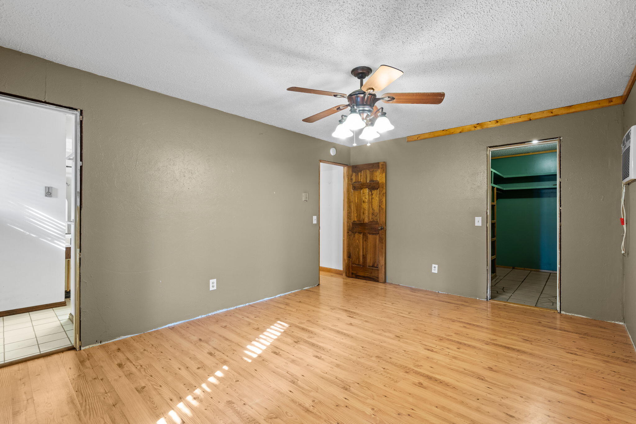 400 North Dogwood Street Property Photo 14