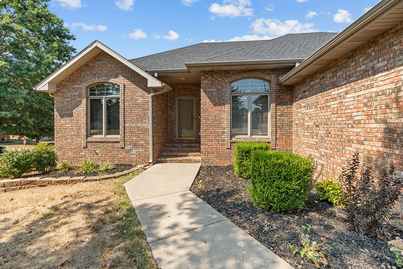 4757 South Holland Avenue Property Photo 4
