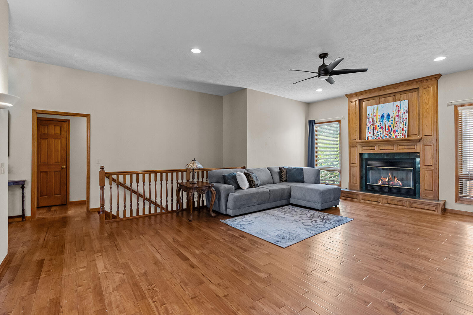 4757 South Holland Avenue Property Photo 8