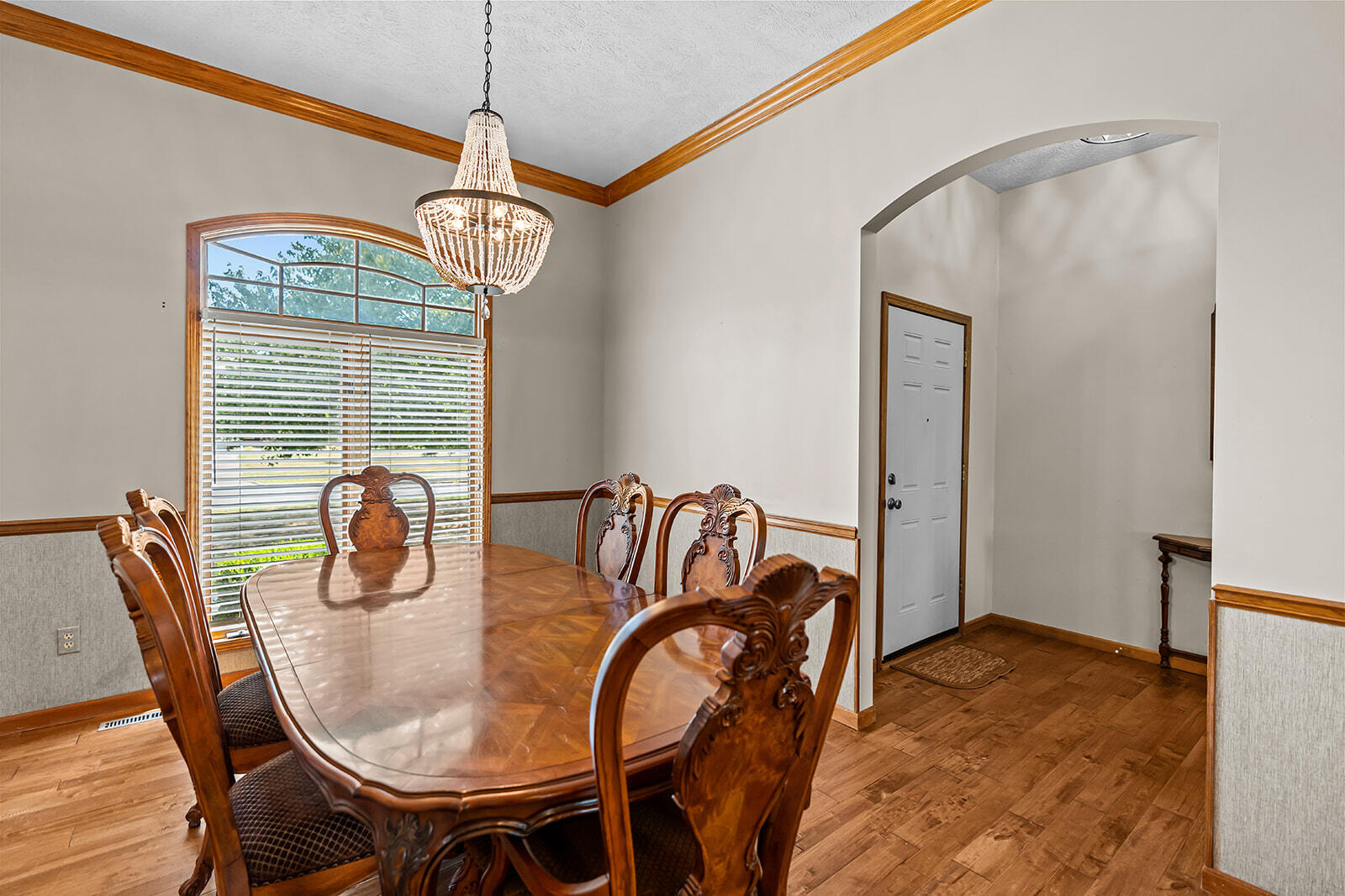 4757 South Holland Avenue Property Photo 11