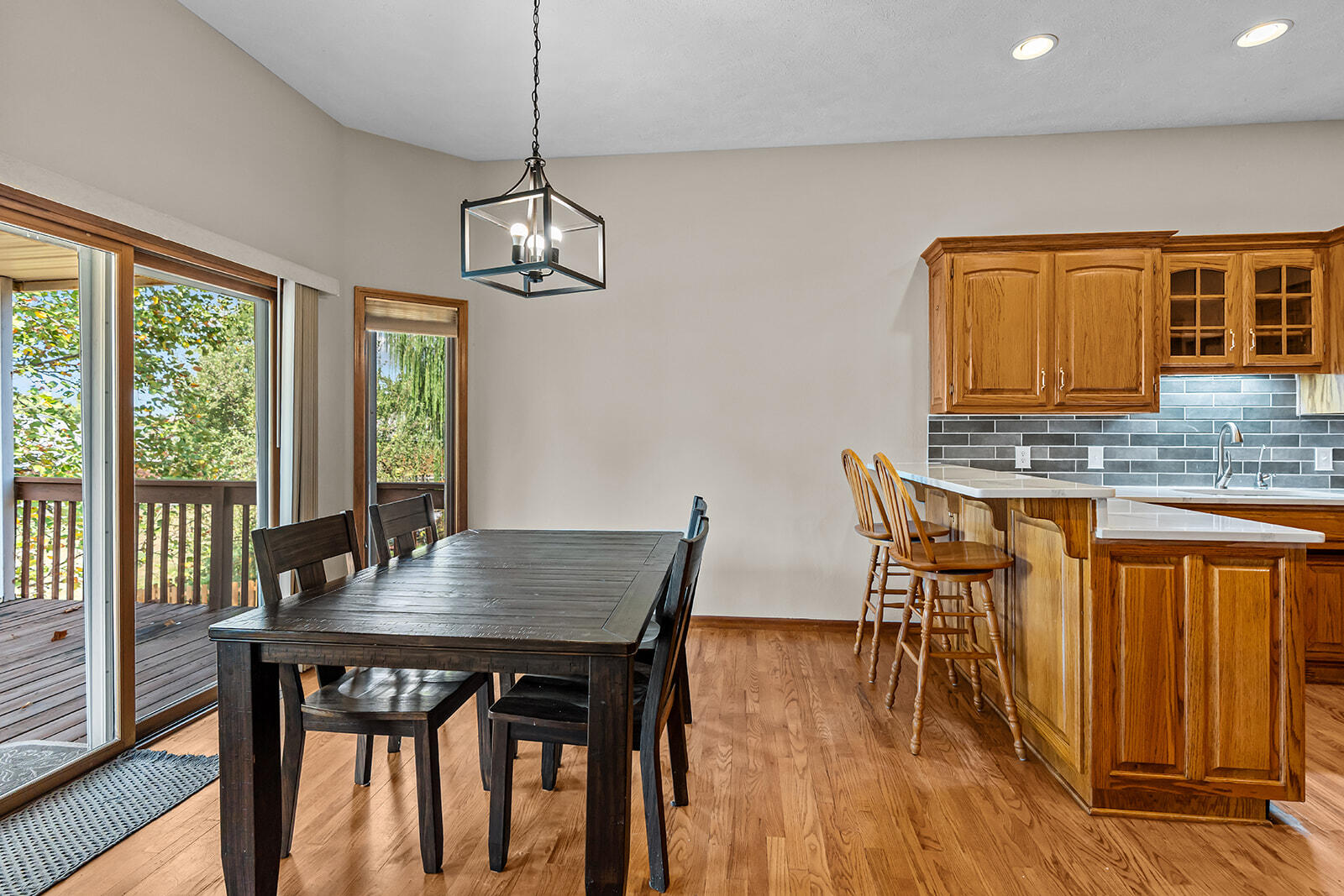 4757 South Holland Avenue Property Photo 17