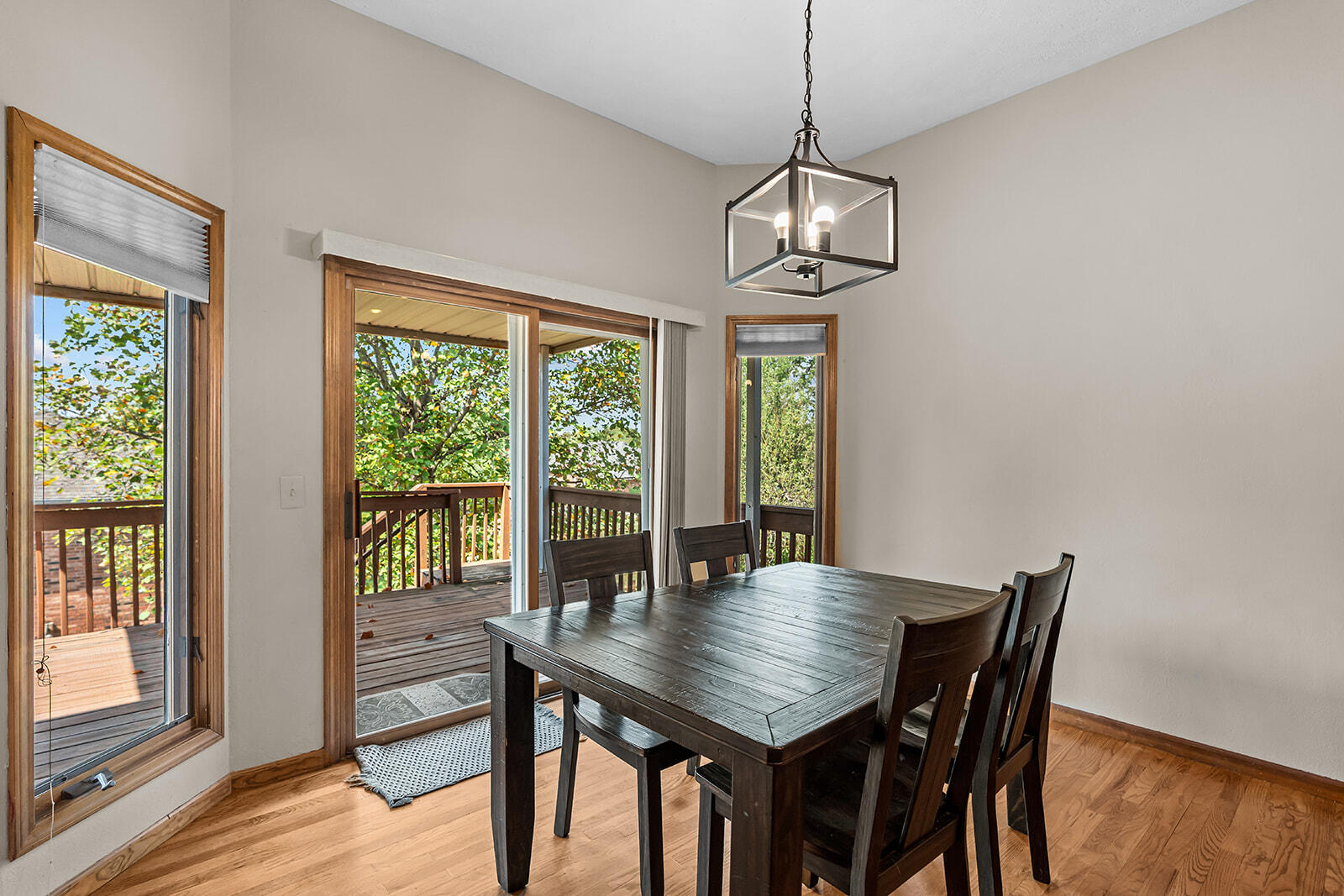 4757 South Holland Avenue Property Photo 18