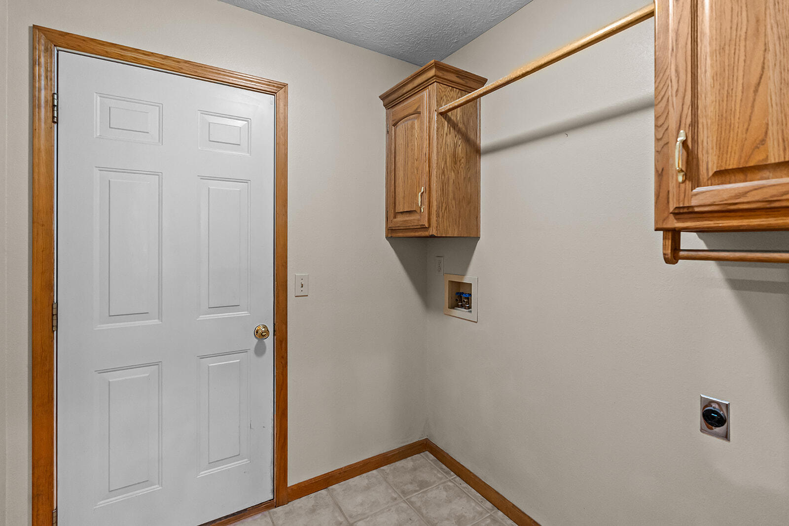 4757 South Holland Avenue Property Photo 19