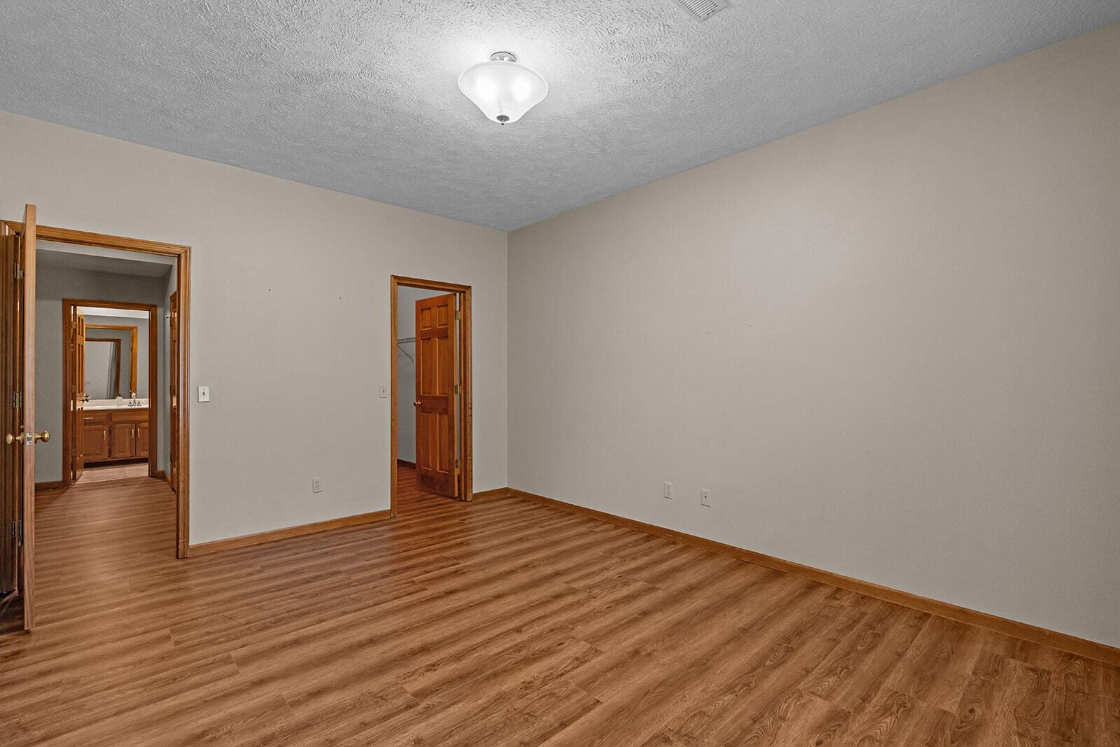 4757 South Holland Avenue Property Photo 47