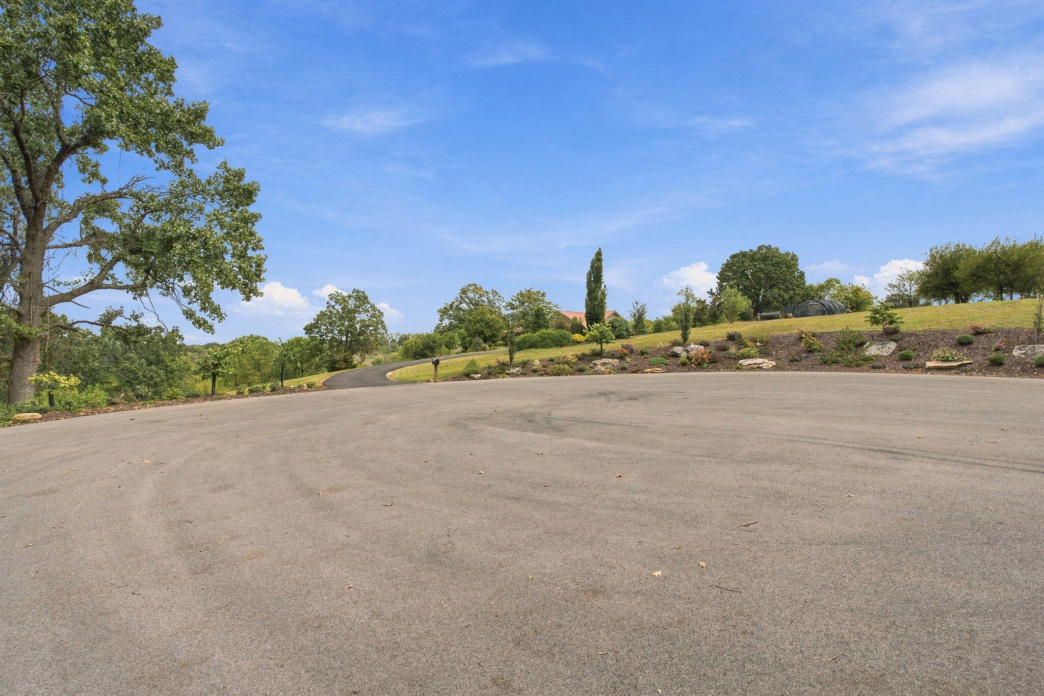 480 Hunter Rdg Property Photo 12