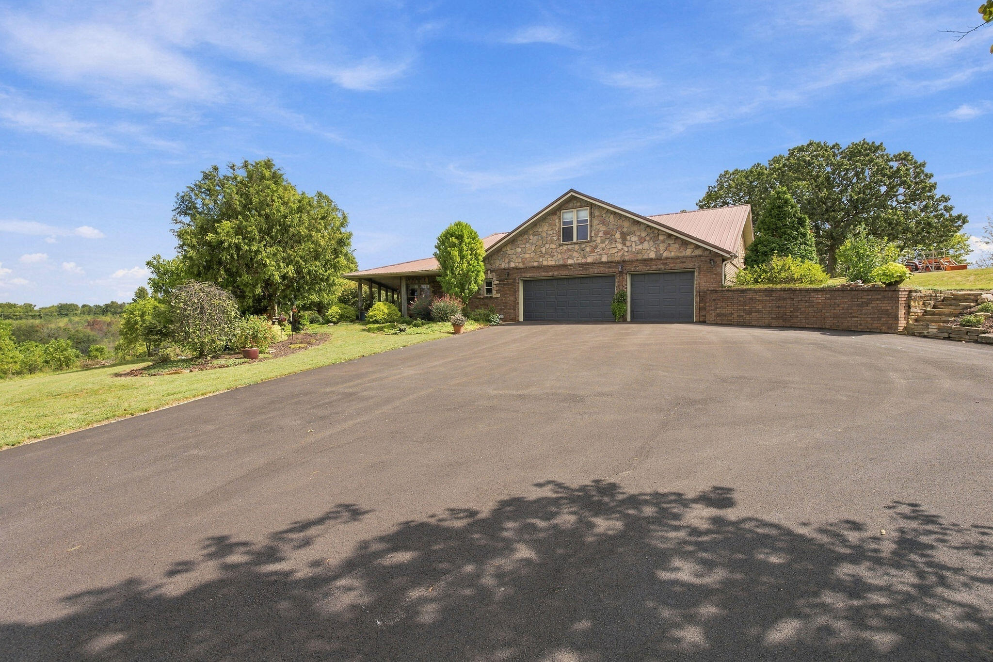 480 Hunter Rdg Property Photo 14