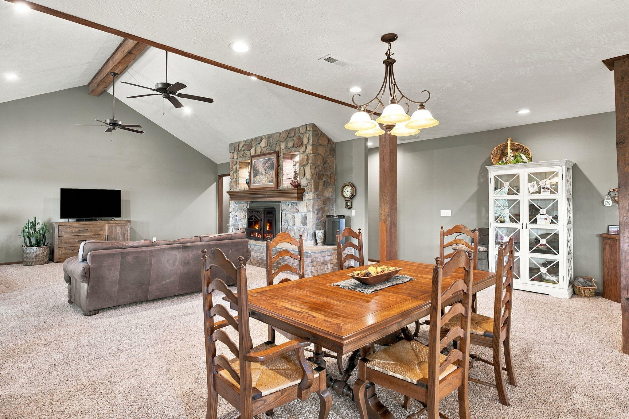 480 Hunter Rdg Property Photo 32