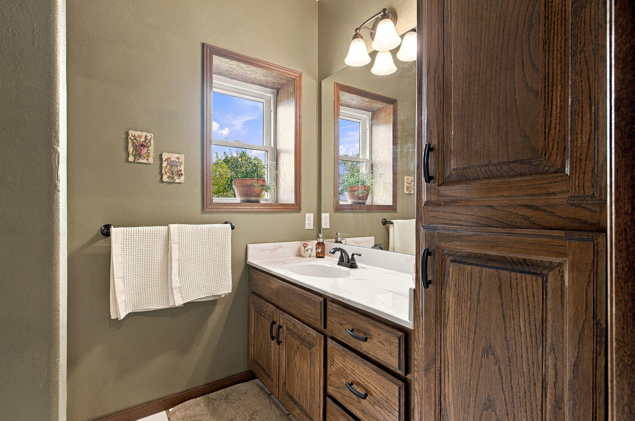 480 Hunter Rdg Property Photo 43