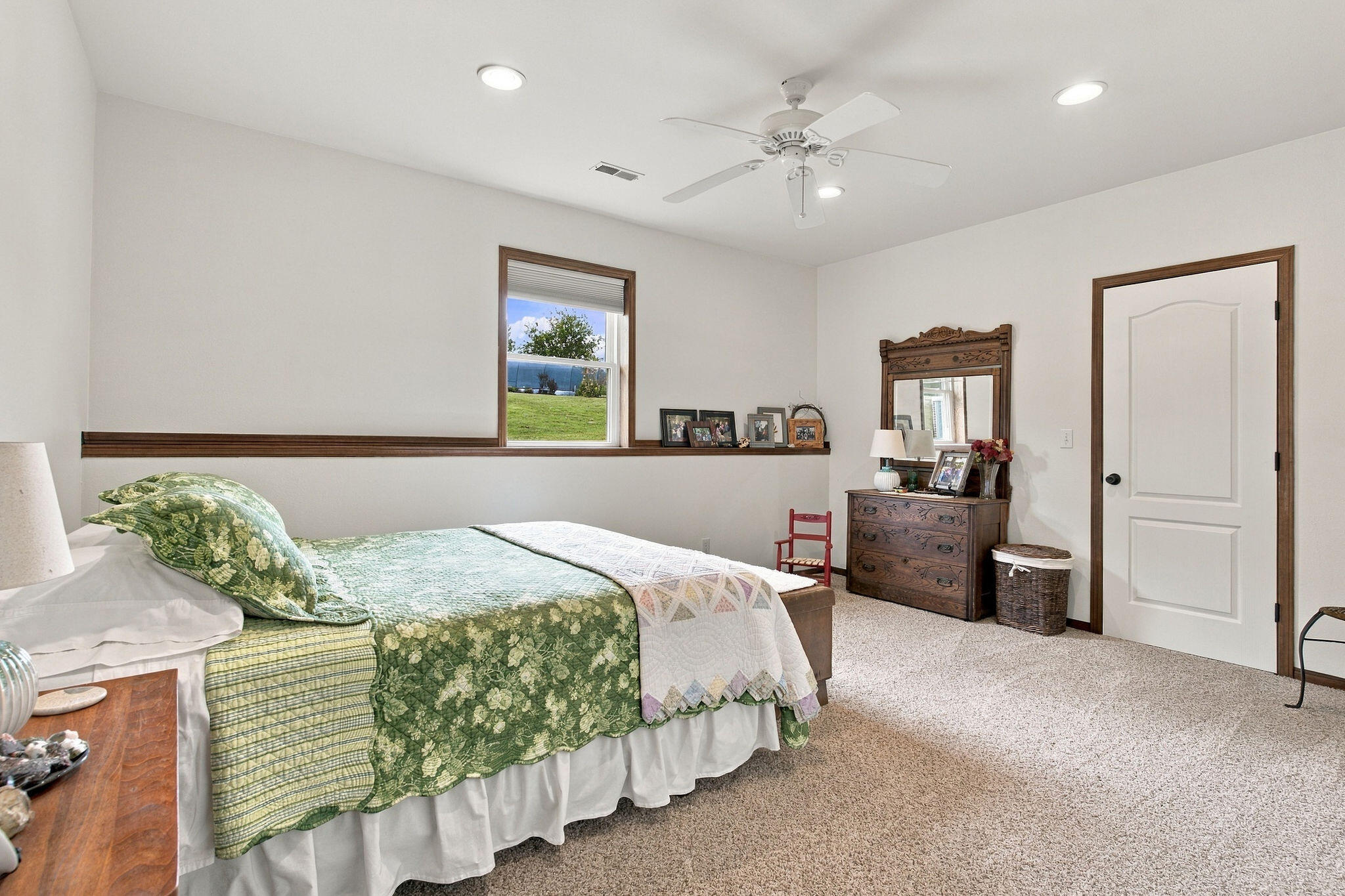 480 Hunter Rdg Property Photo 45