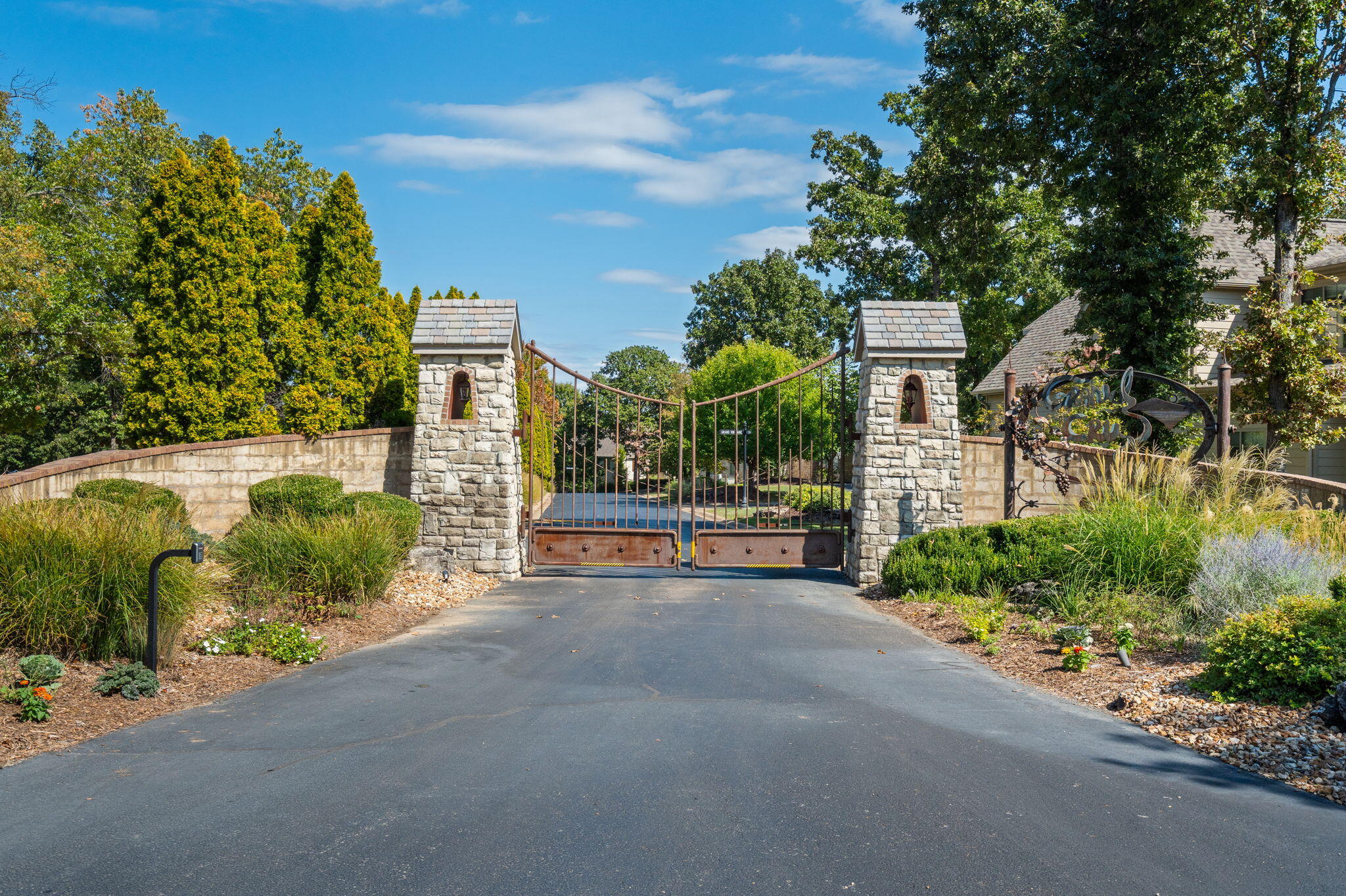 16 Grand Vin Lane Property Photo 4