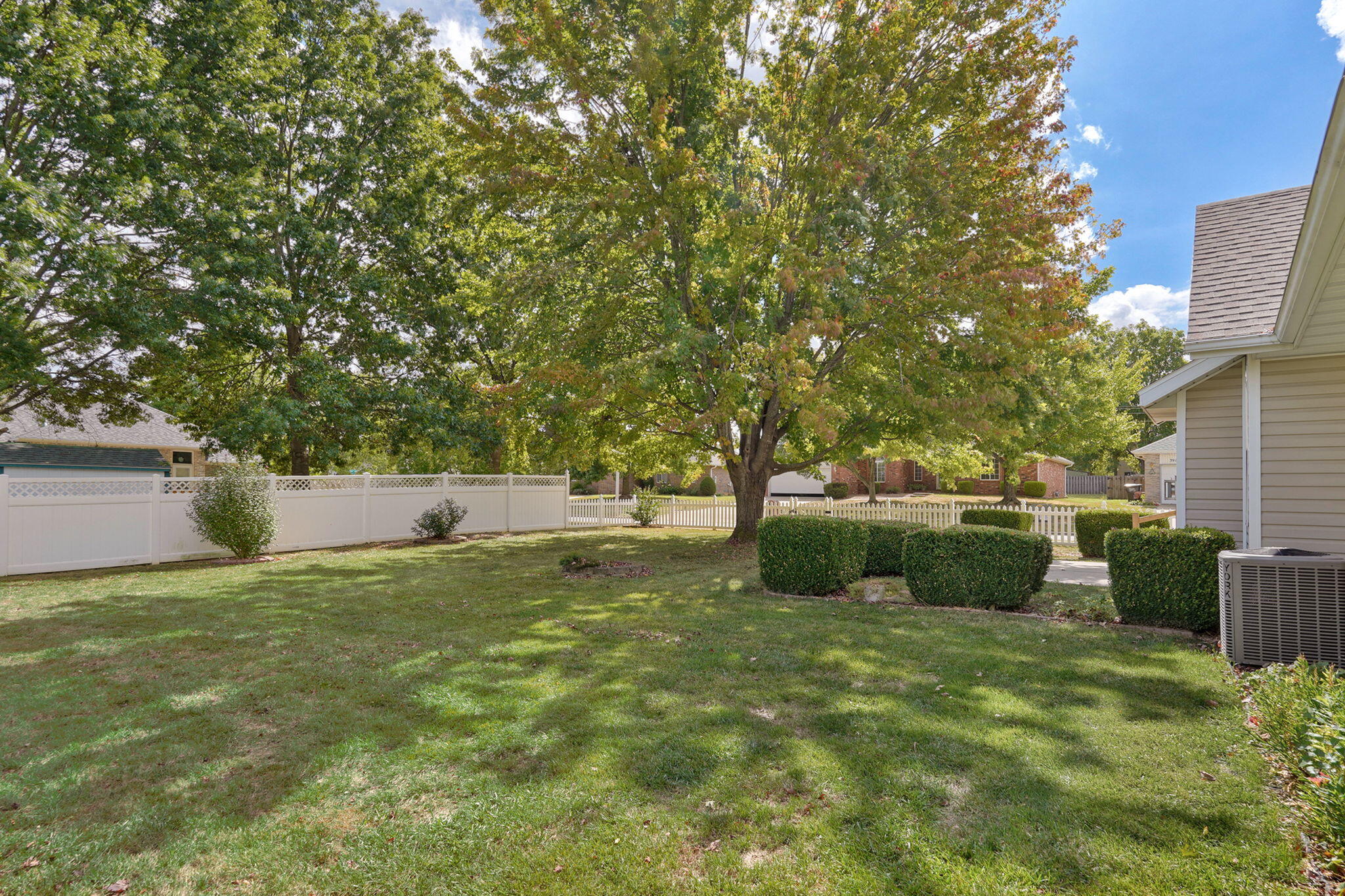 4370 South York Avenue Property Photo 31