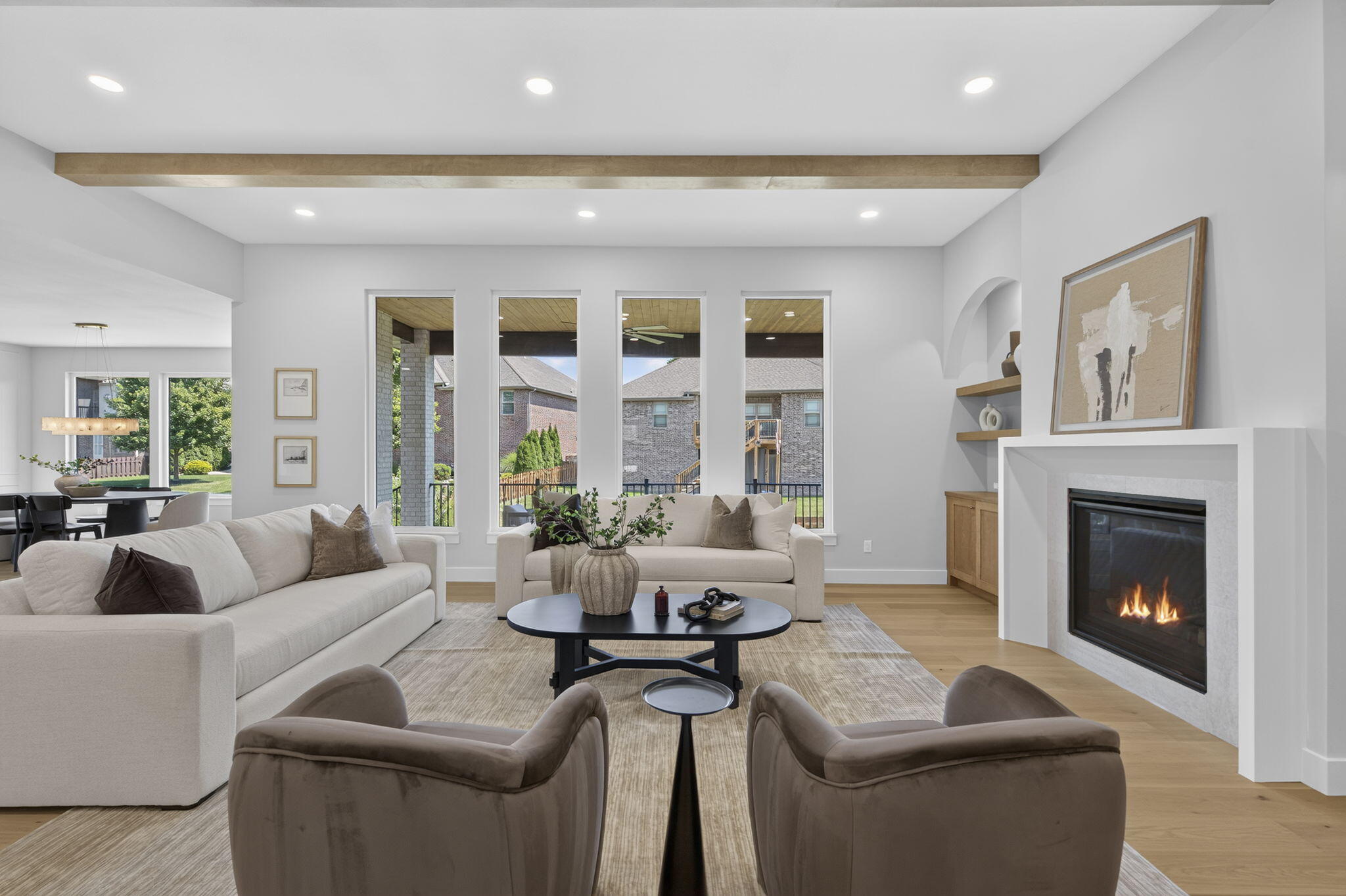 2050 North Silver Charm Avenue Property Photo 4