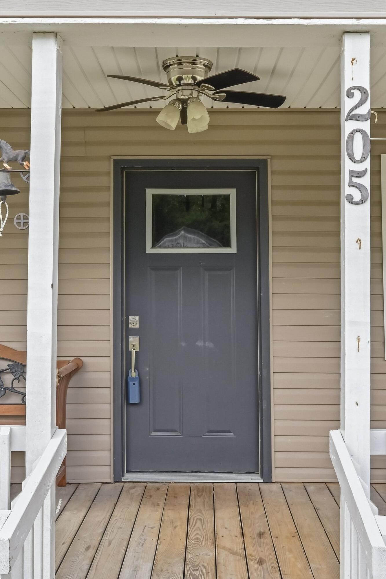 205 North Porter Avenue Property Photo 4