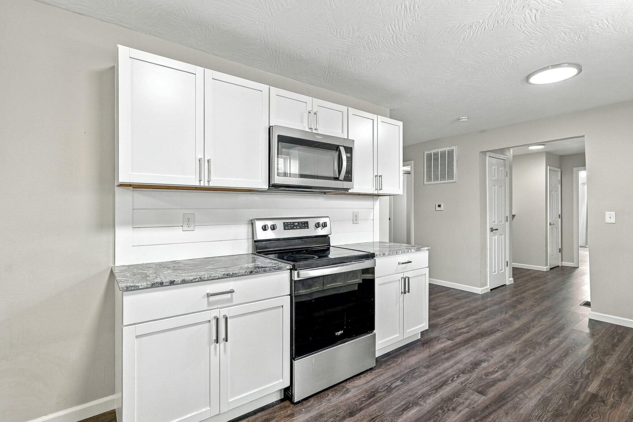 205 North Porter Avenue Property Photo 10