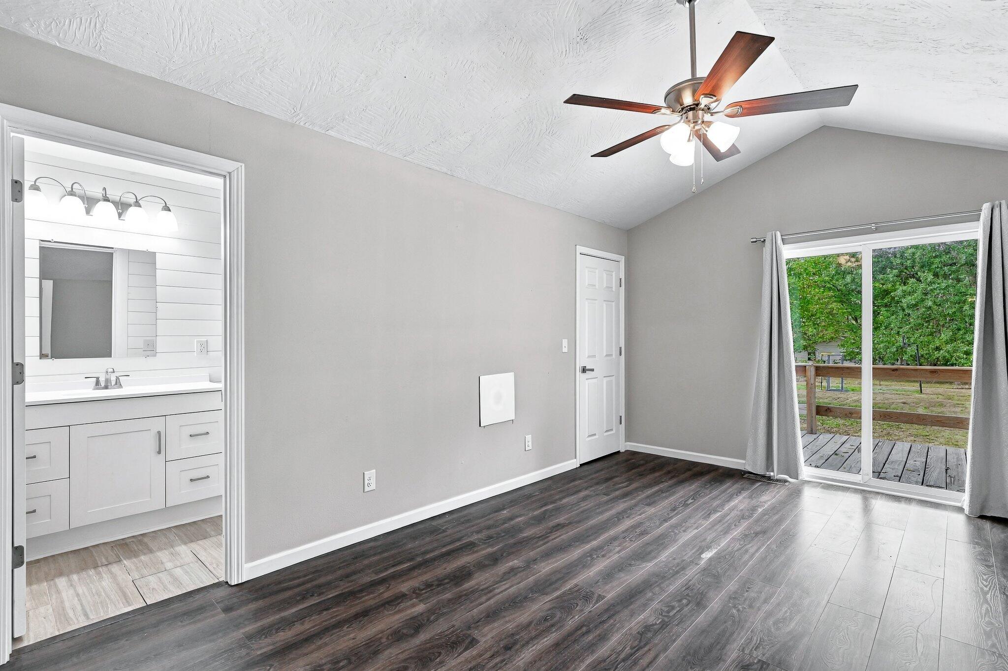 205 North Porter Avenue Property Photo 15