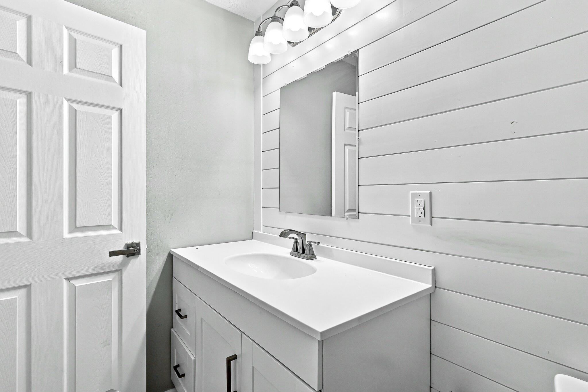 205 North Porter Avenue Property Photo 16