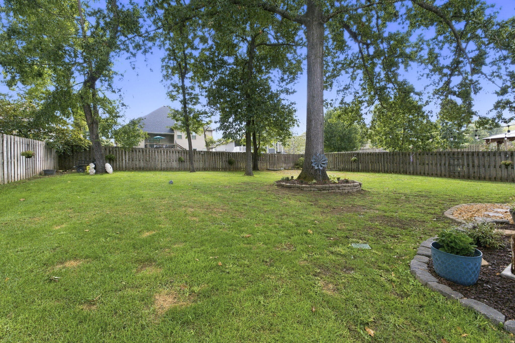 3512 North Brinnsfield Drive Property Photo 3